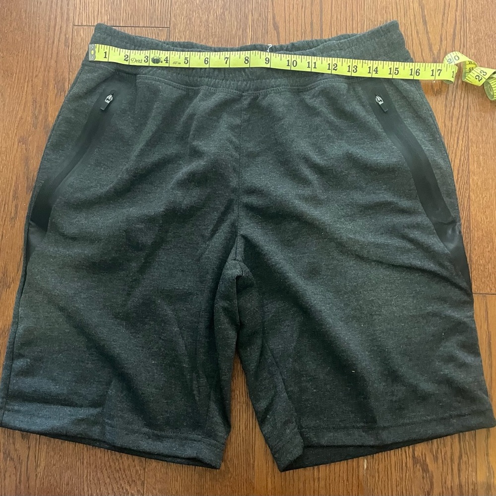 5 Pairs of active lounge shorts - Picture 6 of 11